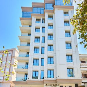 Saint-Eugene Hotel